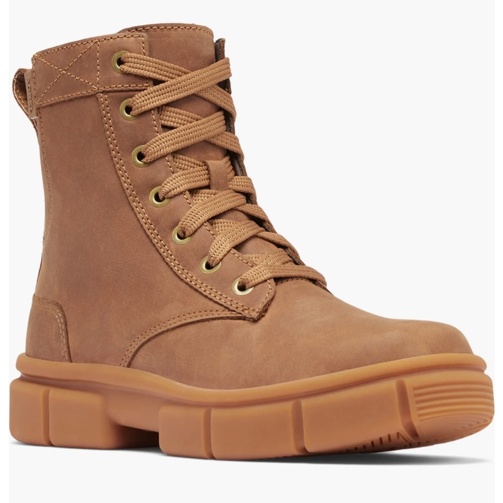 Sorel explorer stat lace boots. Velvet tan waterproof materials.